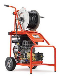 KJ-3100 Water Jetter KJ-3100 Water Jetter KJ-3100 Water Jetter Фотографии 5 Видеоматериалы 1 Гидродинамическая машина KJ-3100 с режимом пульсации: – насадки NPT H-111 и H-112 1⁄4" – барабан для шланга H-38 с промывочным шлангом высокого давления 200 футов x 3⁄8" (61 м x 10 мм) – промывочный шланг высокого давления 50 футов x 3⁄8" (15 м x 10 мм) – ножная педаль пуска FV-1 – инструмент для чистки насадок – пистолет высокого давления HW-30 – прочистная насадка корнерез Root Ranger – шланг быстрого соединения HF-4 KJ-3100 Water Jetter KJ-3100 Water Jetter KJ-3100 Water Jetter KJ-3100 Water Jetter Гидродинамическая прочистная машина KJ-3100